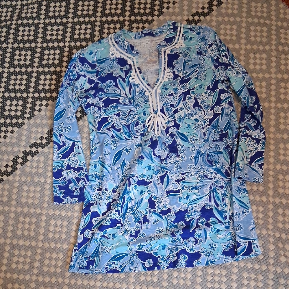 Lilly Pulitzer Blue and White Floral Tunic